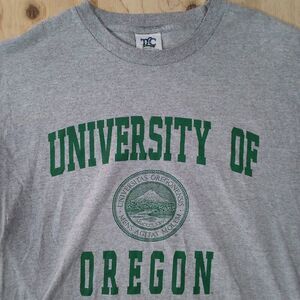 Vintage Oregon Ducks Seal Emblem T-Shirt